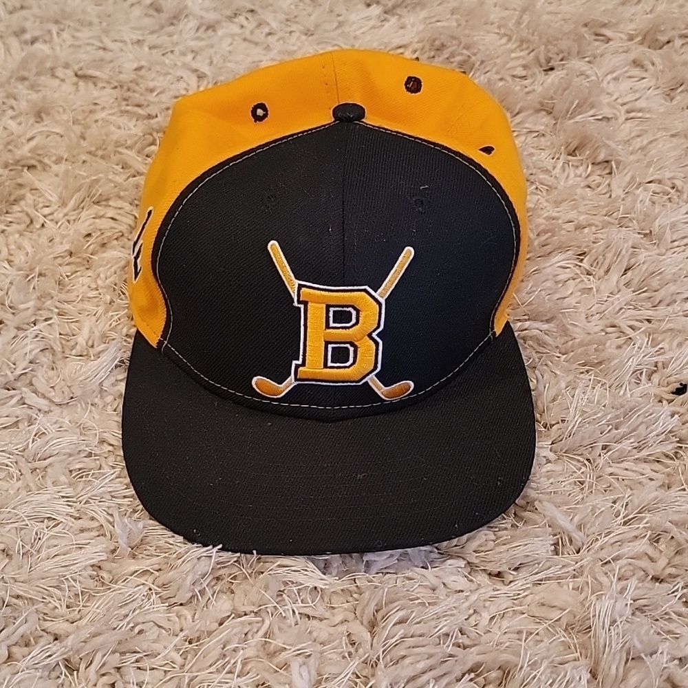 Boston Bruins hat